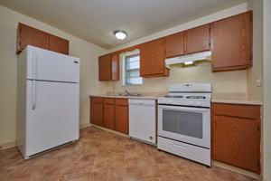 featured image of 439 Colonial Ct