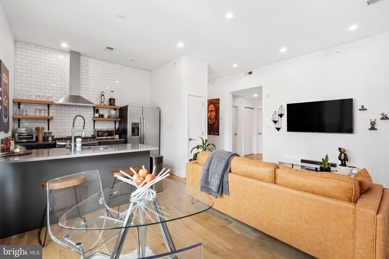 1617 Hope Street #3B - Photo 4 of 34