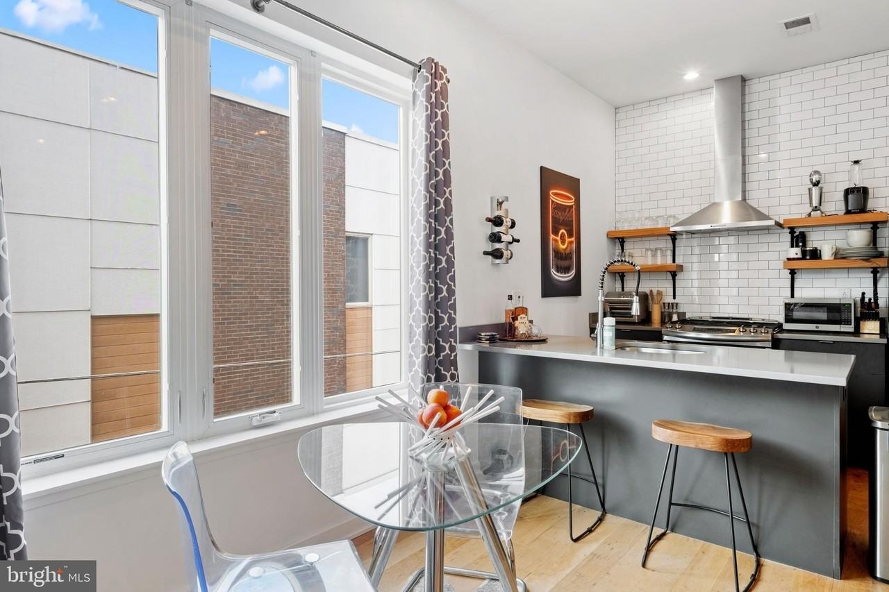 1617 Hope Street #3B - Photo 5 of 34