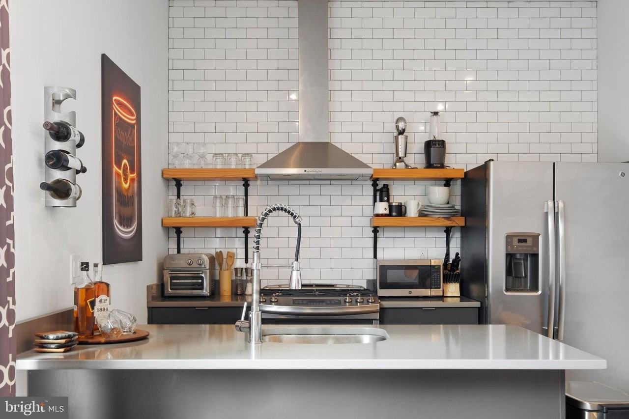 1617 Hope Street #3B - Photo 6 of 34