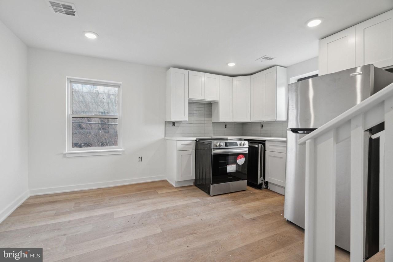 1873 Frankford Avenue #3F - Photo 3 of 14