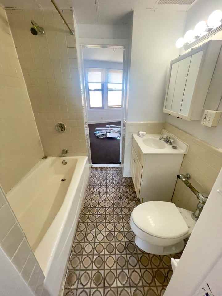 467 Commonwealth Avenue - Photo 6 of 6