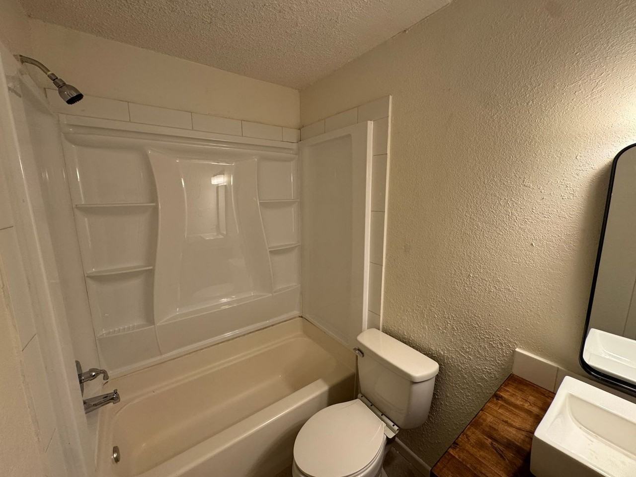 913 N 19th St - Photo 6 of 15