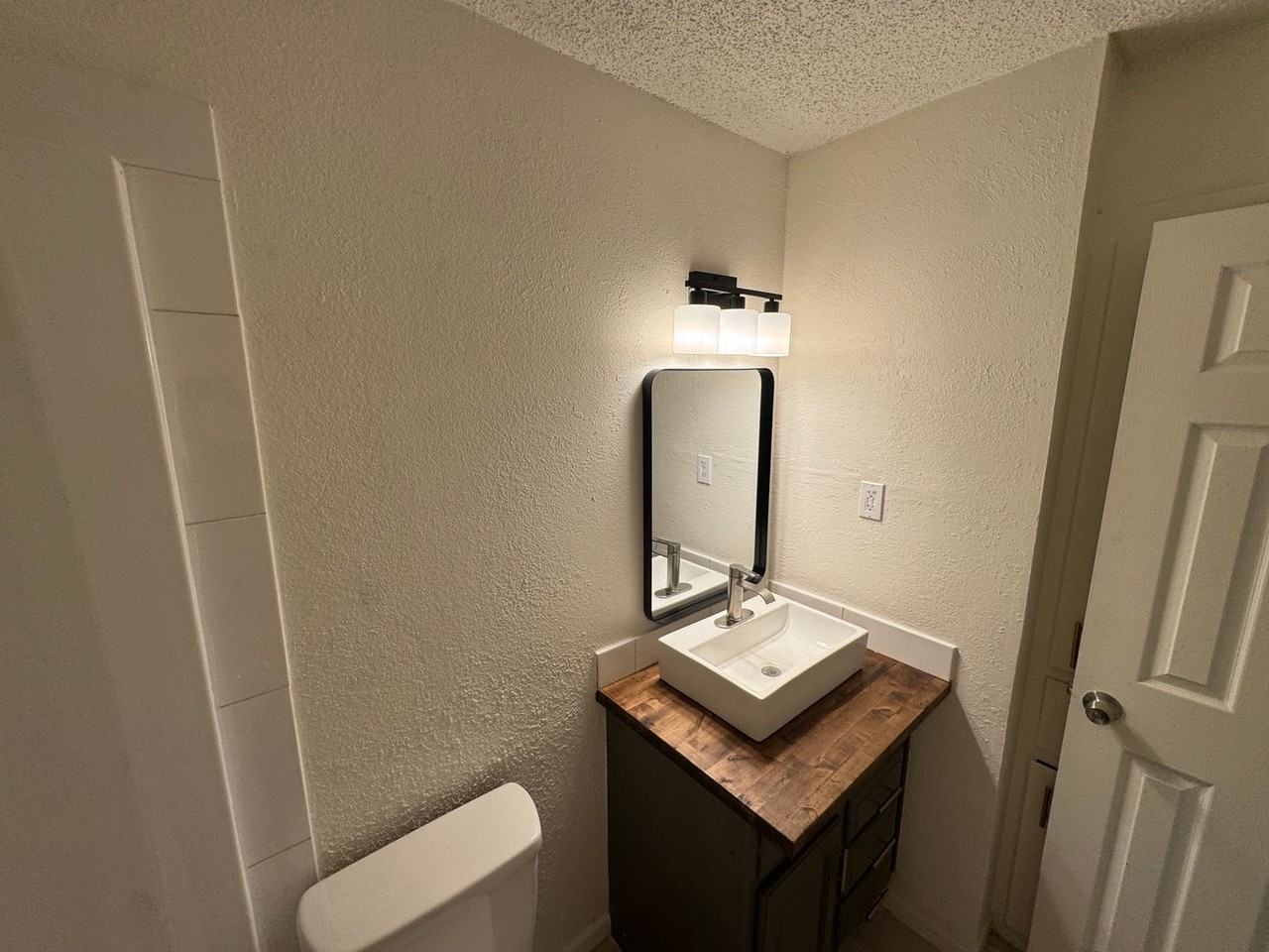 913 N 19th St - Photo 7 of 15