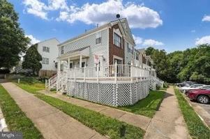 featured image of 15663 Viewpoint Cir