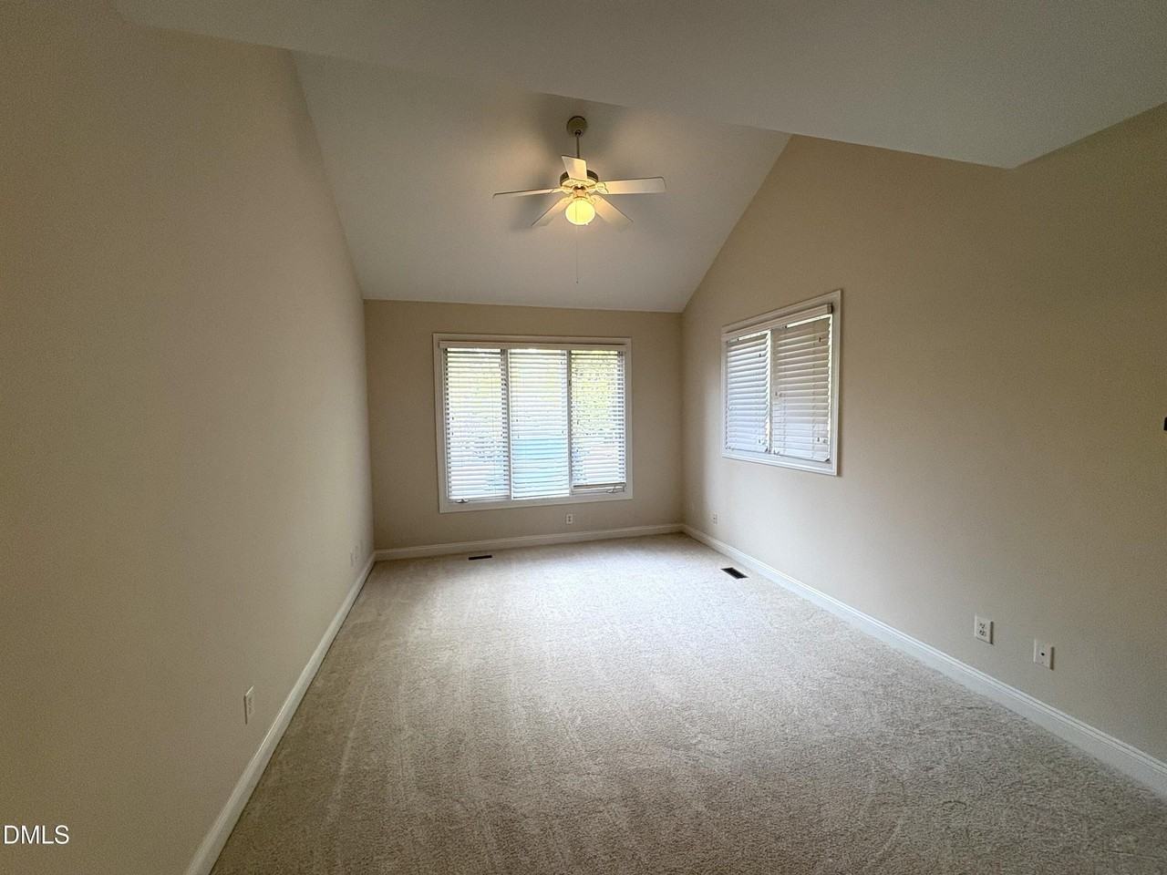 22 Bayswater Pl - Photo 7 of 17