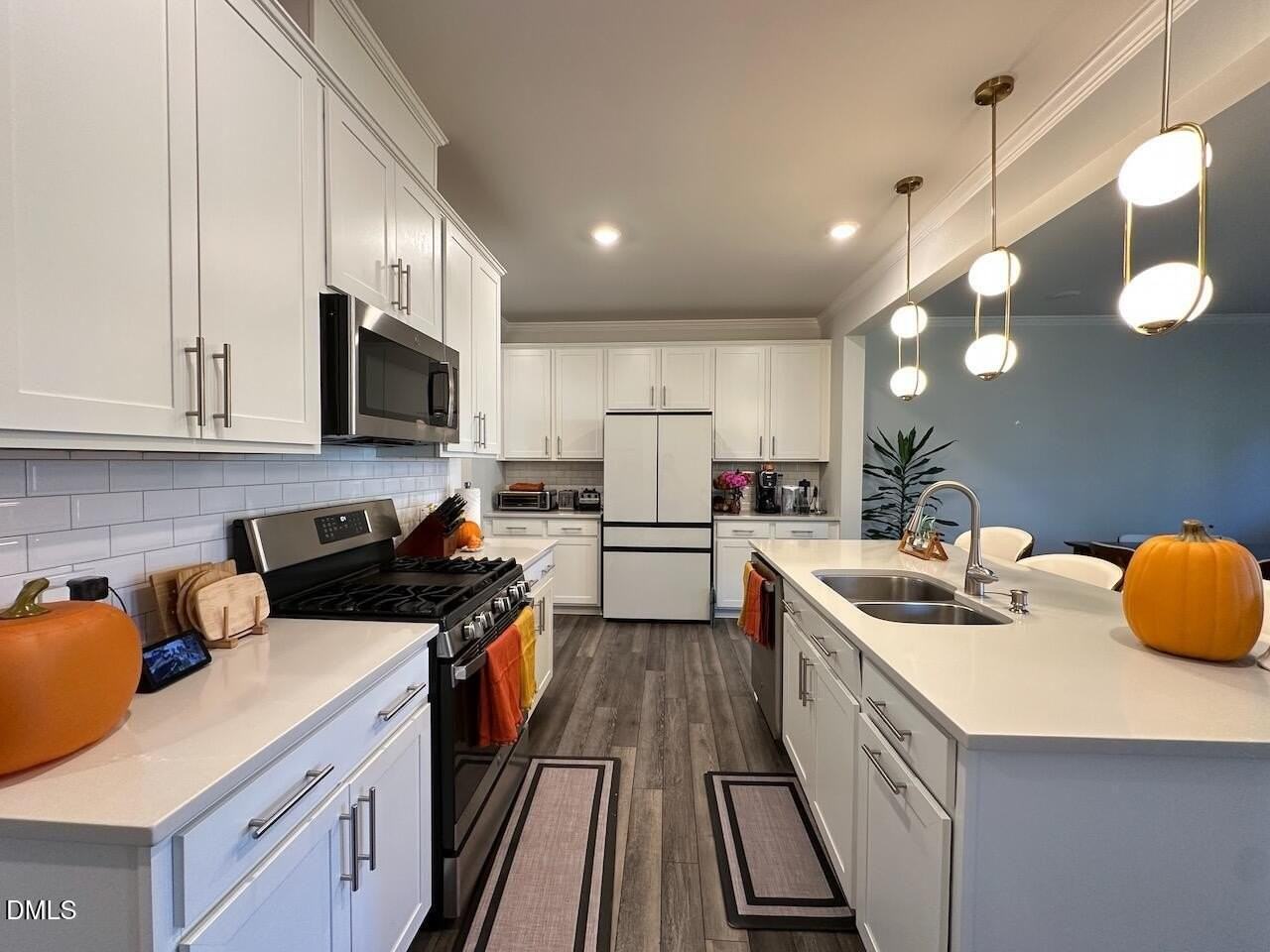 104 Tumbling Rock Way - Photo 5 of 27