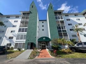 4751 Nw 21st St Apt 318 - Photo 1 of 1