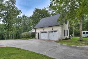 featured image of 651 Oak Meadow Ln