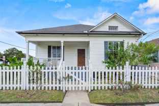 2423 37th St - Photo 1 of 1