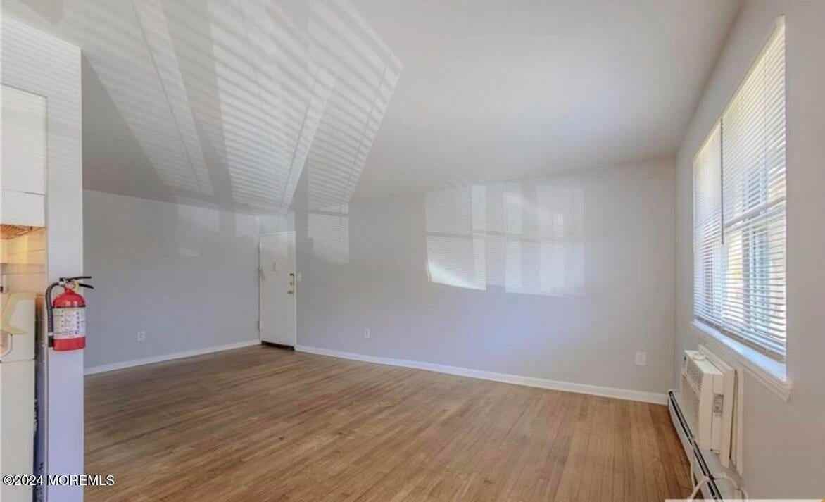 28 Manchester Ct - Photo 5 of 23