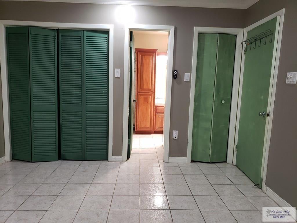 1618 Monterrey Dr - Photo 7 of 19