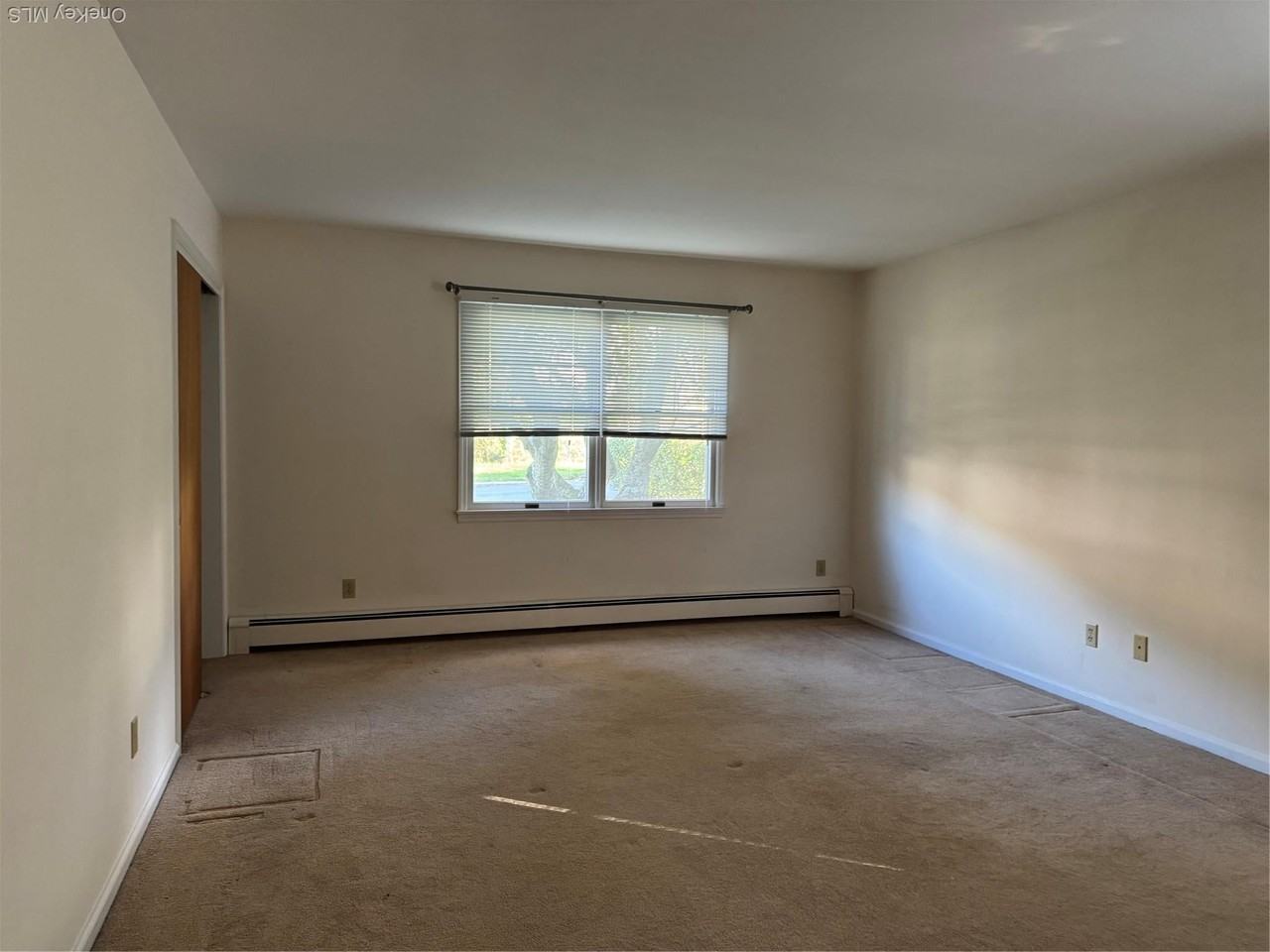 17 Intervale Avenue - Photo 7 of 10