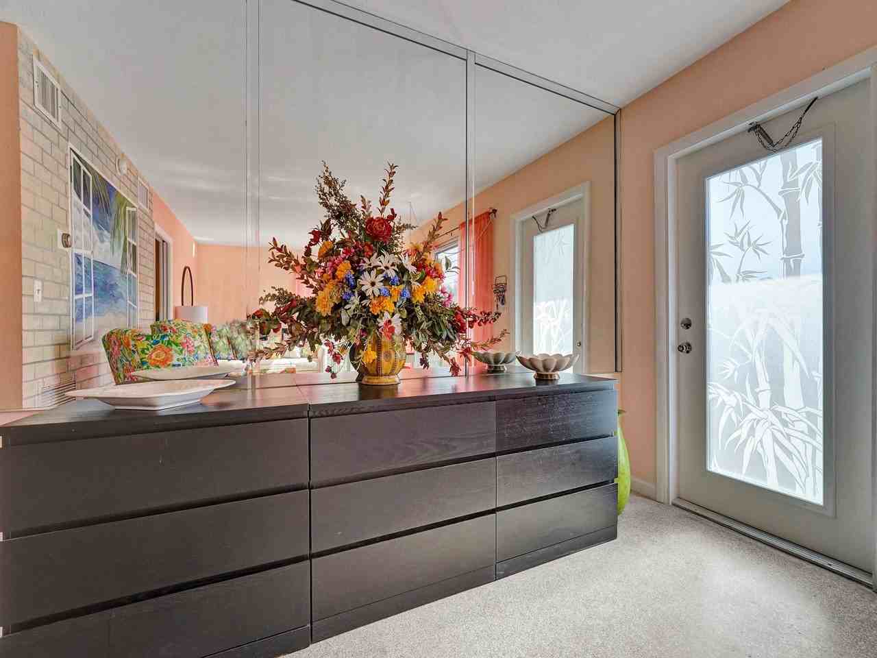 1115 Se 14th Pl - Photo 7 of 28