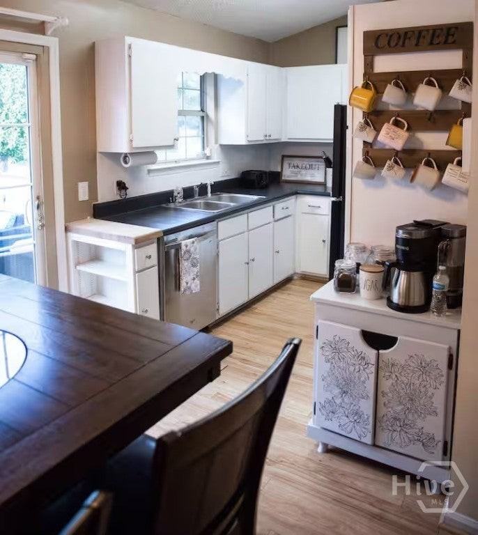 8 S Lake Dr - Photo 2 of 25