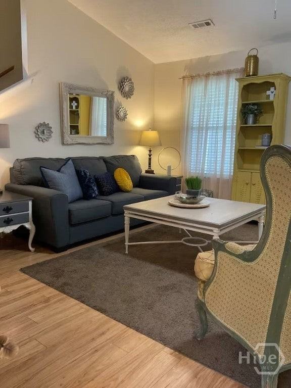 8 S Lake Dr - Photo 5 of 25