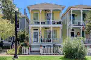 featured image of 1221 Sealy St