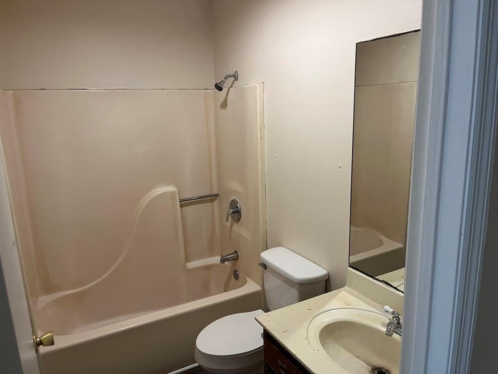 411 Cattleman Drive Northeast - Photo 6 of 9