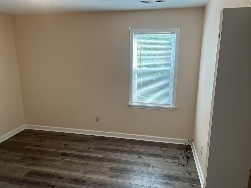 411 Cattleman Drive Northeast - Photo 7 of 9