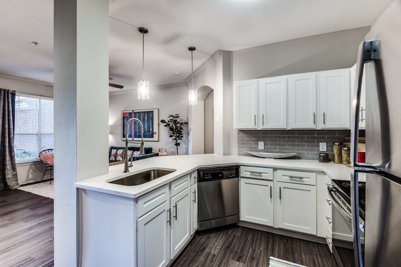 Aventura on Briar Forest - Photo 3 of 42