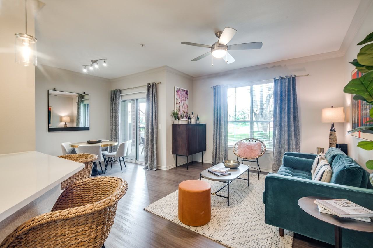 Aventura on Briar Forest - Photo 6 of 42