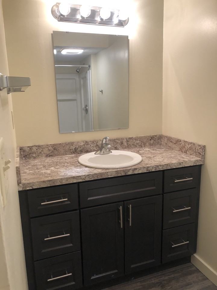 E Summit St & S Depeyster St - Photo 4 of 9