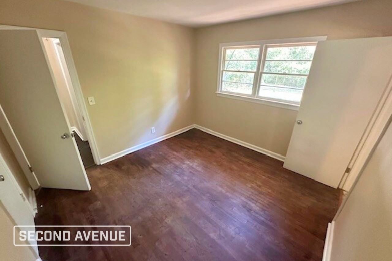 2330 Japonica Dr - Photo 5 of 10