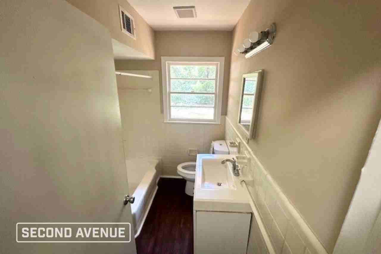 2330 Japonica Dr - Photo 7 of 10