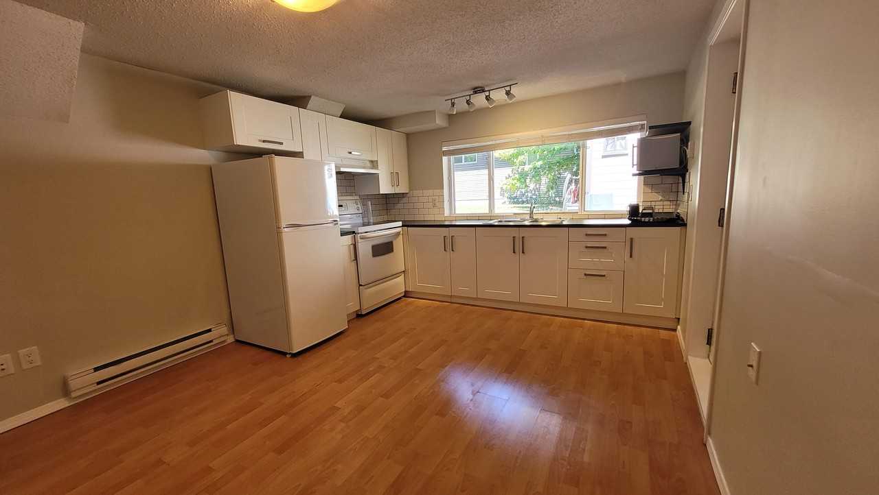 49 East 41st Avenue #3 - Photo 2 of 9