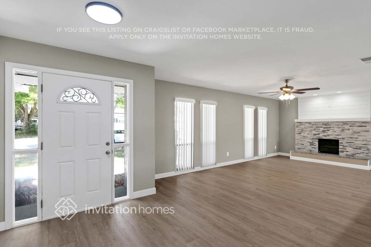 5522 Fulmar Drive - Photo 3 of 28