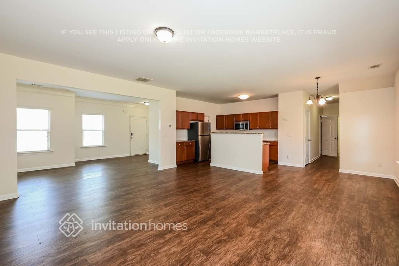 4032 Oak Field Dr - Photo 6 of 19