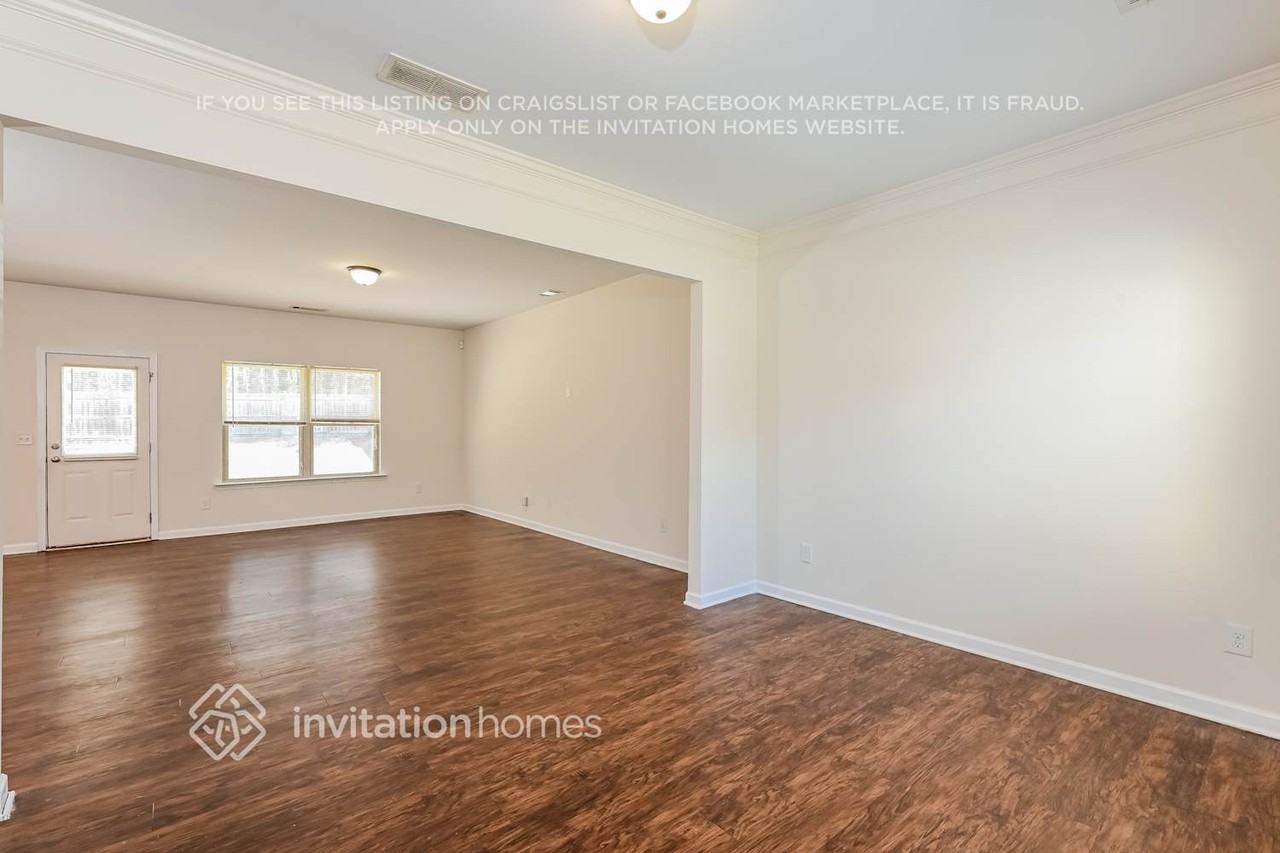 4032 Oak Field Dr - Photo 5 of 19