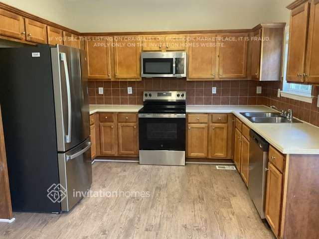 1609 Deer Creek Ln - Photo 5 of 14