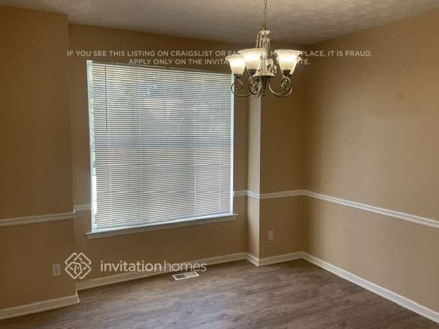 1609 Deer Creek Ln - Photo 6 of 14