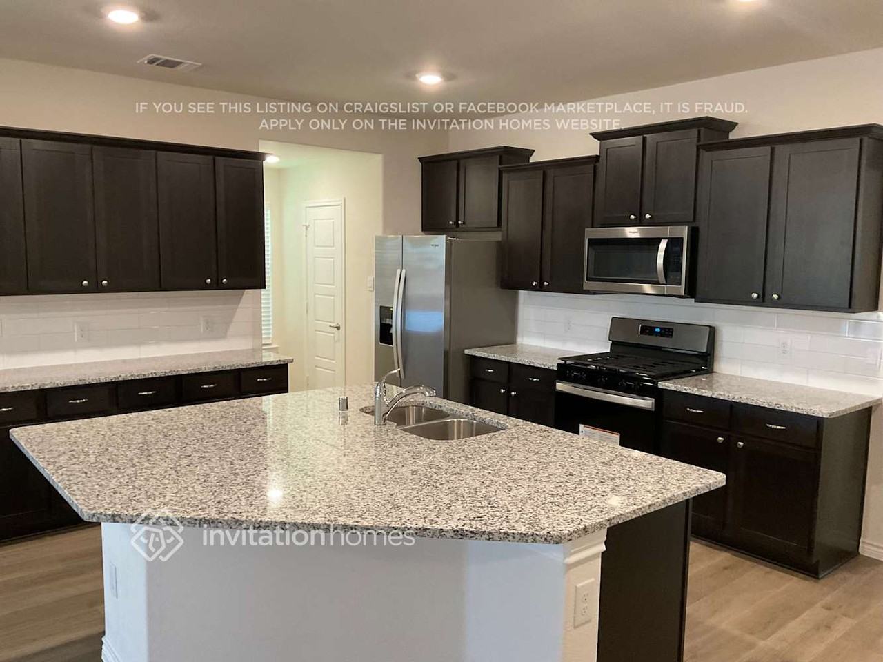 3805 Kenworth Lane - Photo 4 of 12