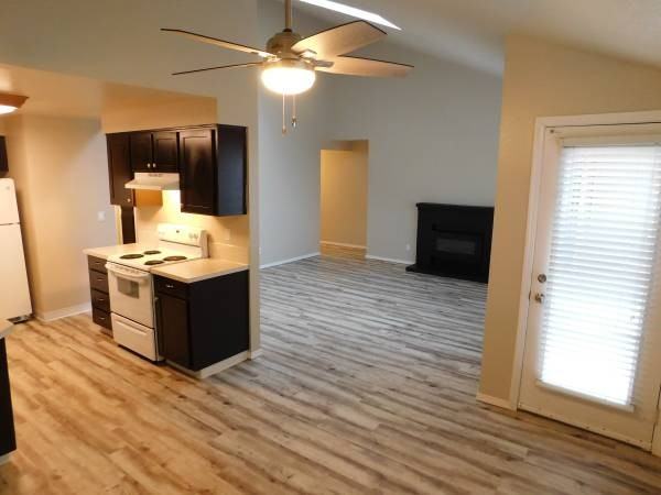 11443 Southeast Stevens Road - Photo 3 of 14