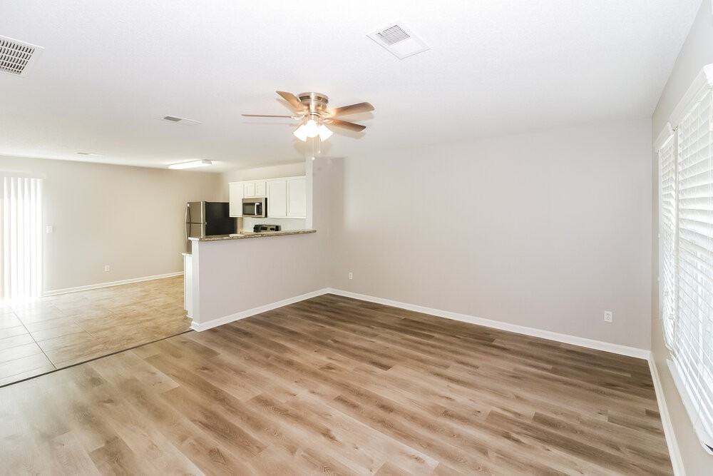 10087 Branley Oak Dr - Photo 4 of 17