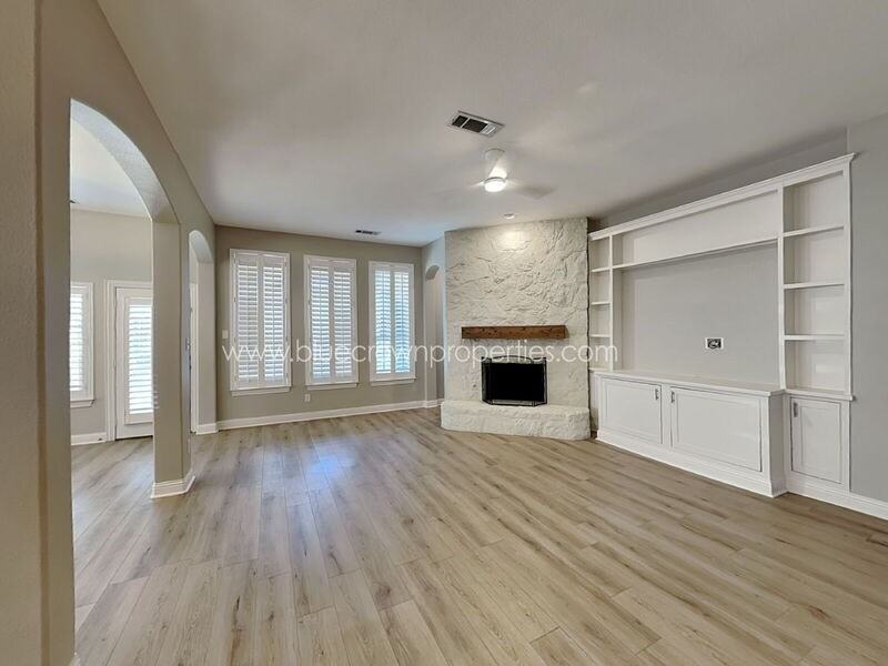 12600 Saratoga Springs Cir - Photo 2 of 27