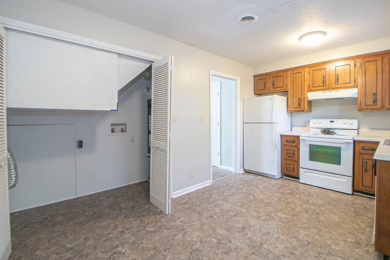 810 810 #E - Photo 7 of 19