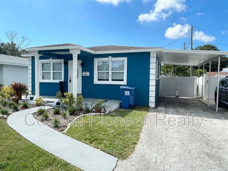 3428 Ithaca St N - Photo 2 of 22