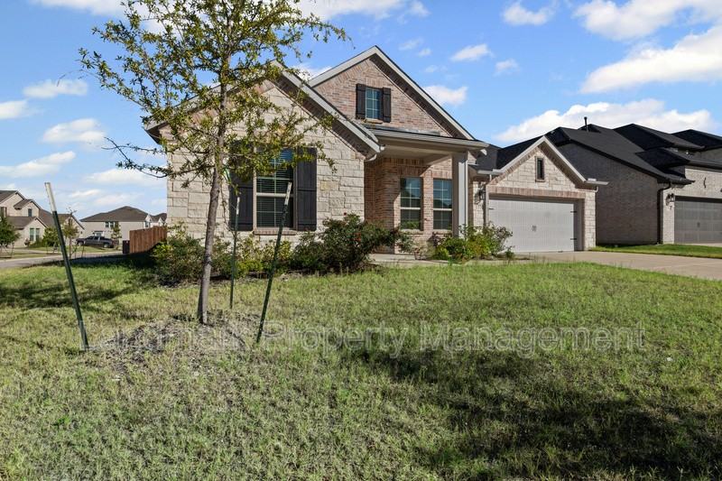 1770 English Way - Photo 2 of 28