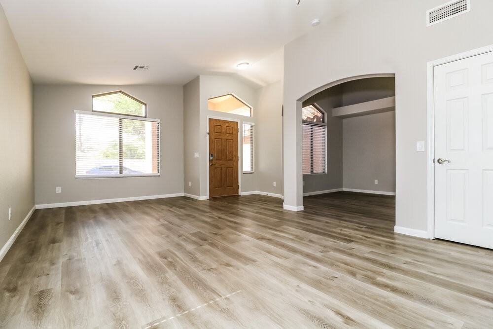 22039 N 107th Dr - Photo 5 of 16