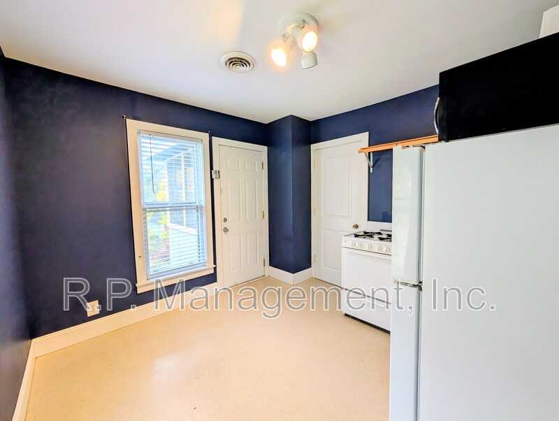 340 16th Ave Ne - Photo 7 of 10