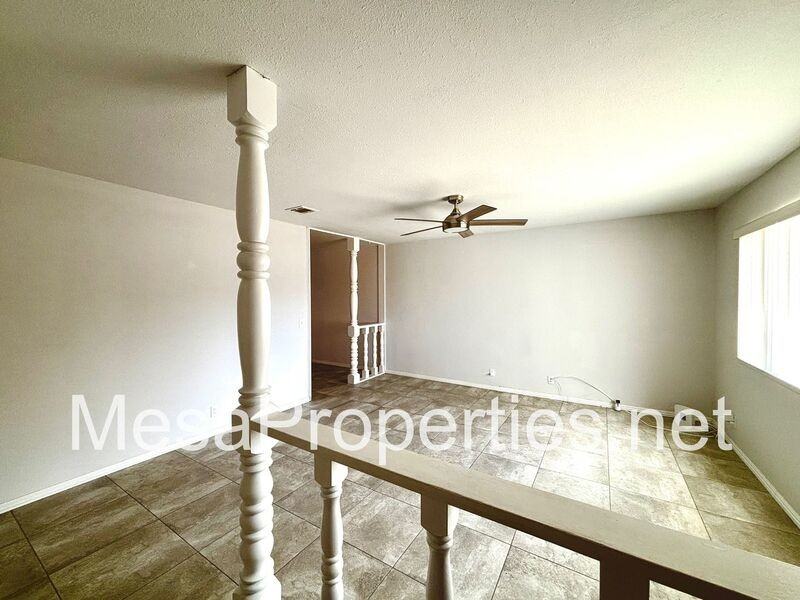 18390 Mead Ln - Photo 6 of 27