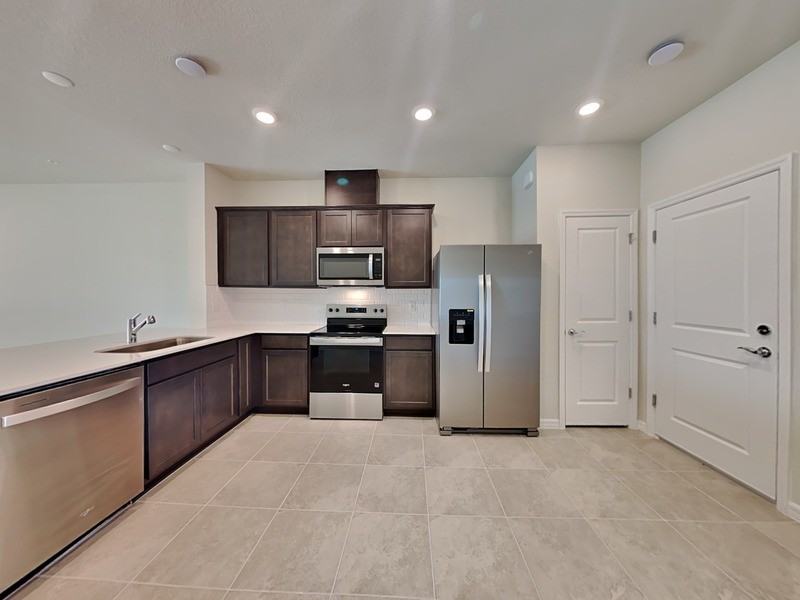 3109 Emerald Acres Ln - Photo 4 of 20