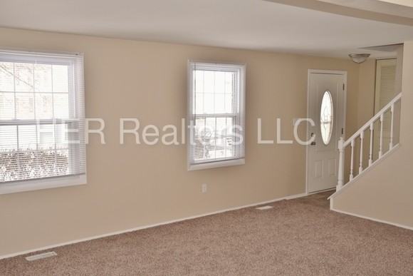 6462 Greenbrook Dr - Photo 2 of 20