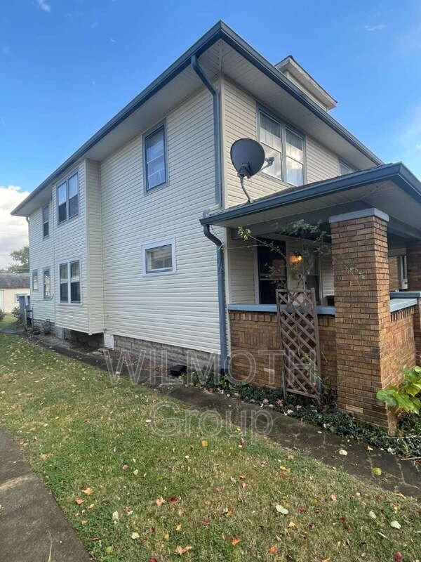 815 N Riley Ave - Photo 2 of 15