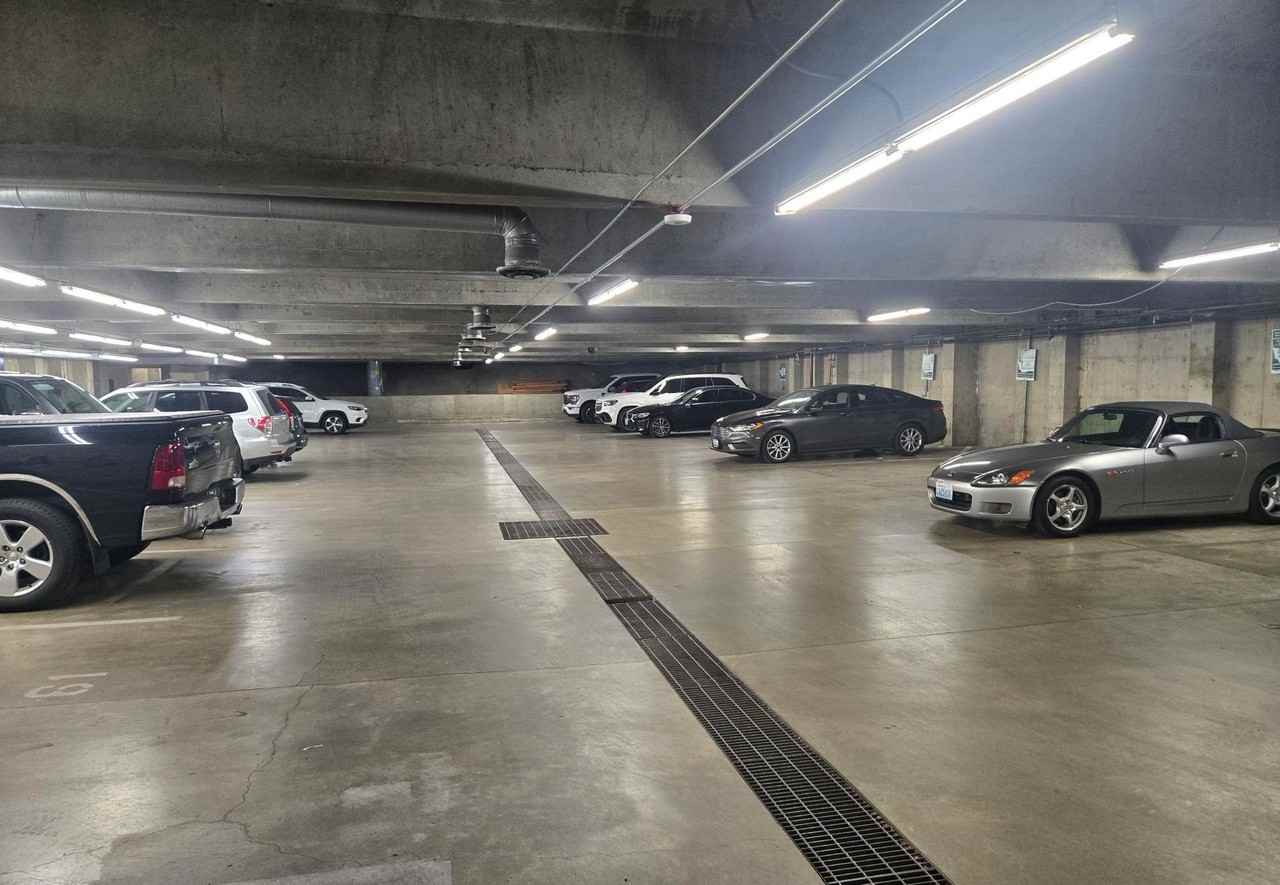 Millennium Monroe - Photo 6 of 50