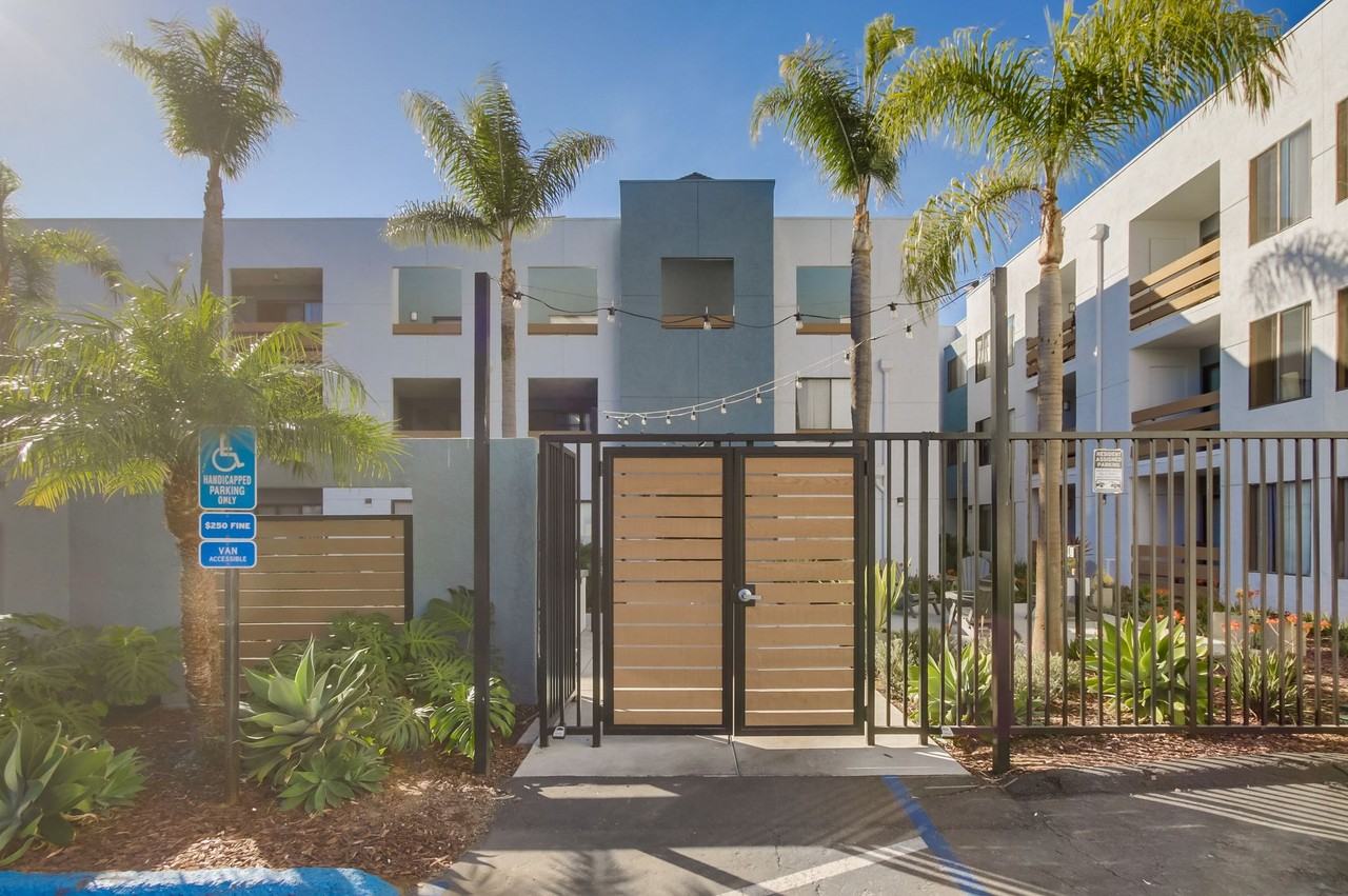 3502 Angelucci St - Photo 4 of 26