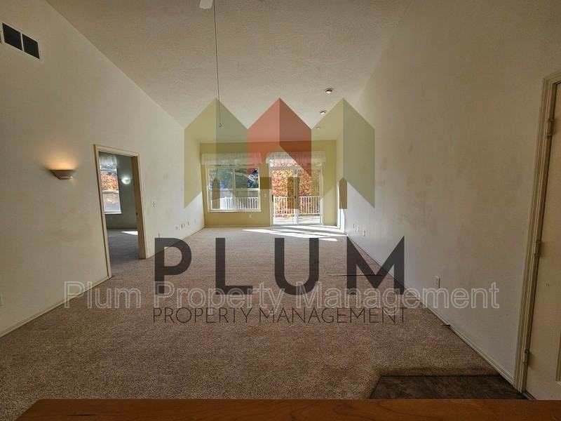 5104 Village View Way #7 - Photo 3 of 30